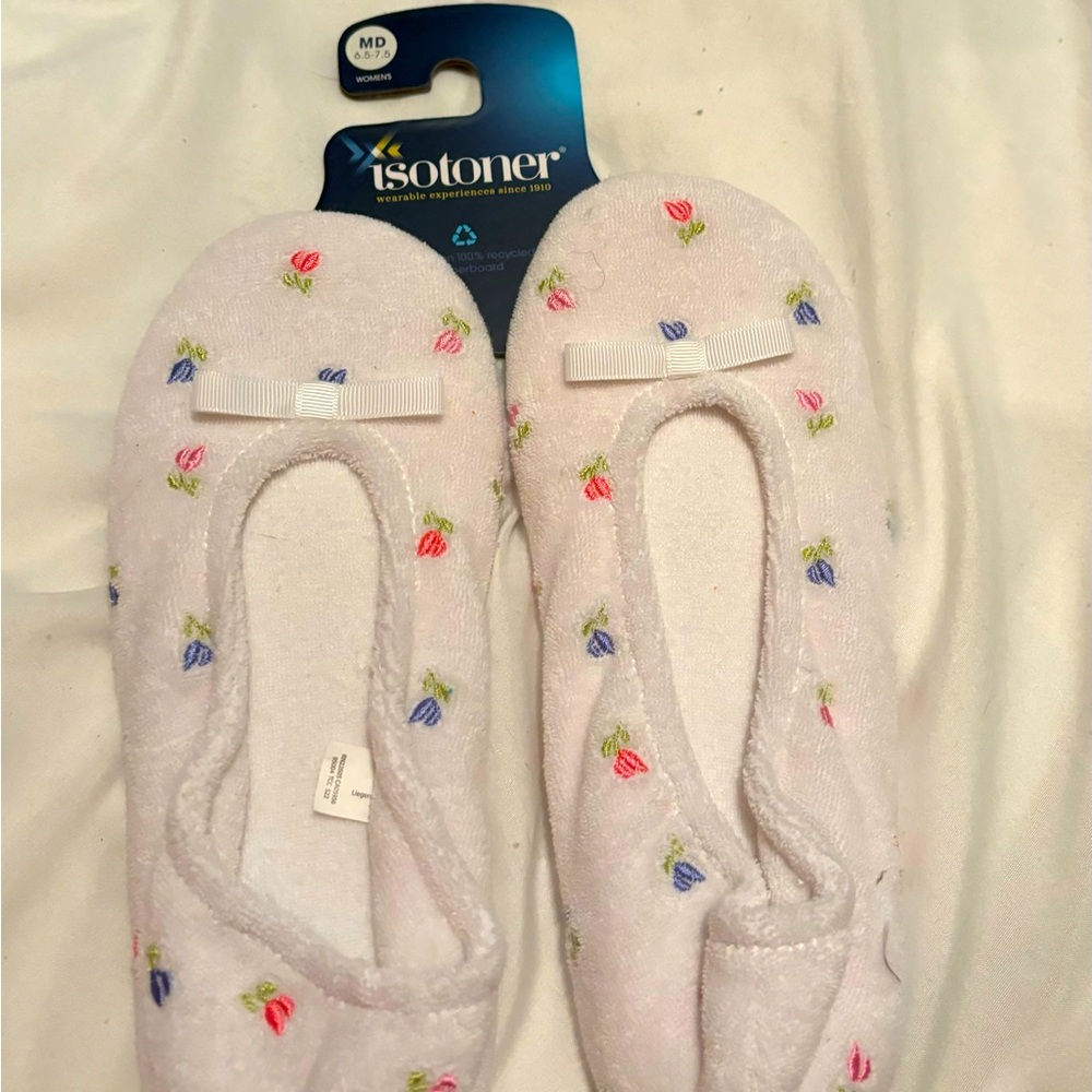 Womens Isotoner slippers